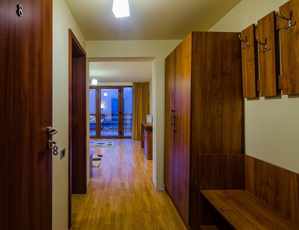 Panorama Pietrei Craiului Hotel Zărneşti Екстериор снимка